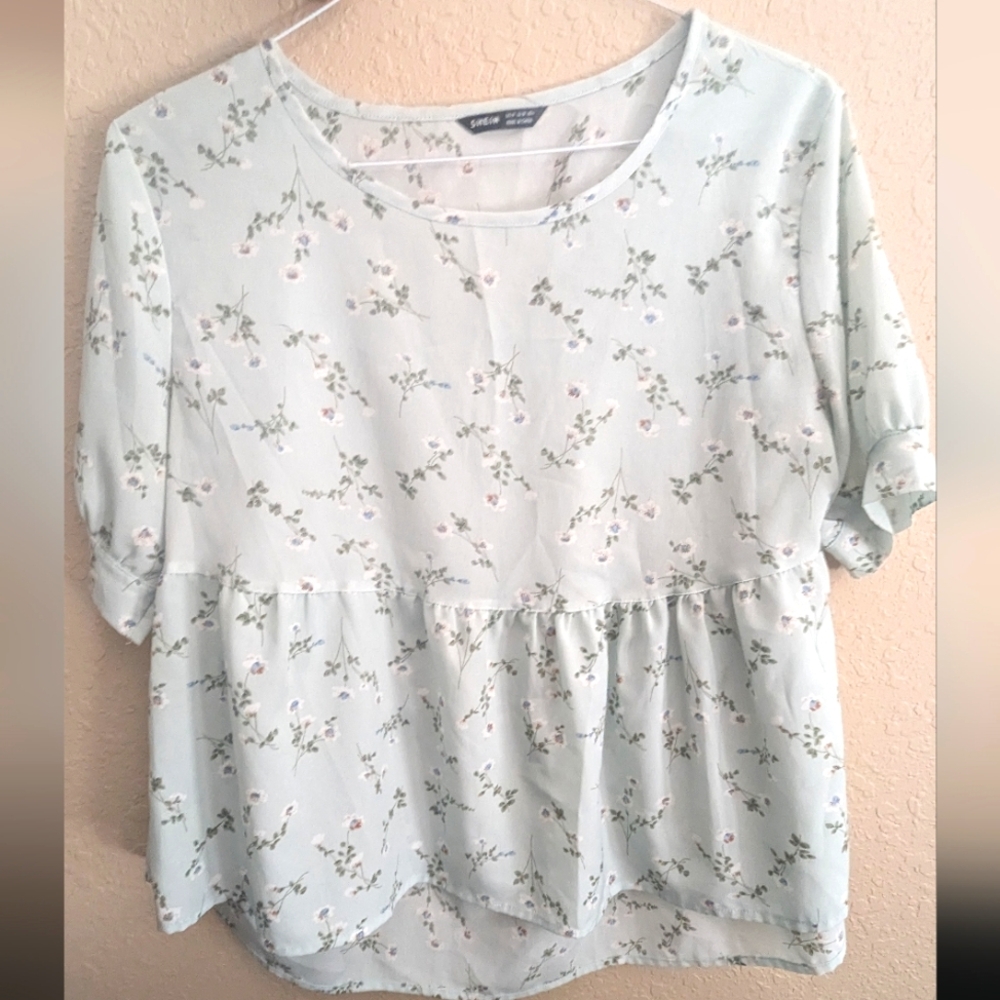 Shein Women's Blouse light Mint Green Floral Size Medium, EUC